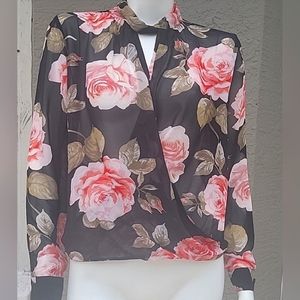 SOHO Jeans x New york & Company  sheer dark floral foe wrap blouse size XS
